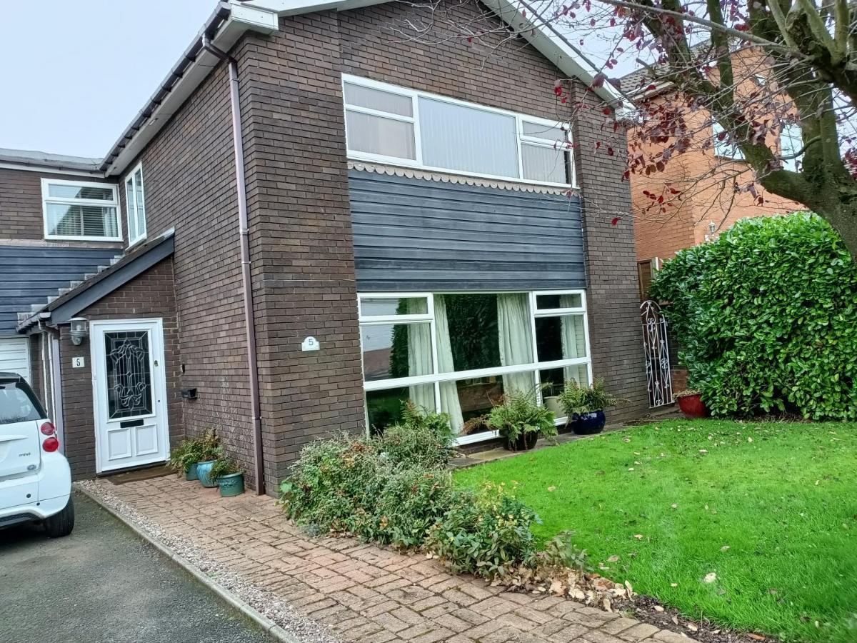 Lowri Cottage Hotel Shenstone Exterior foto